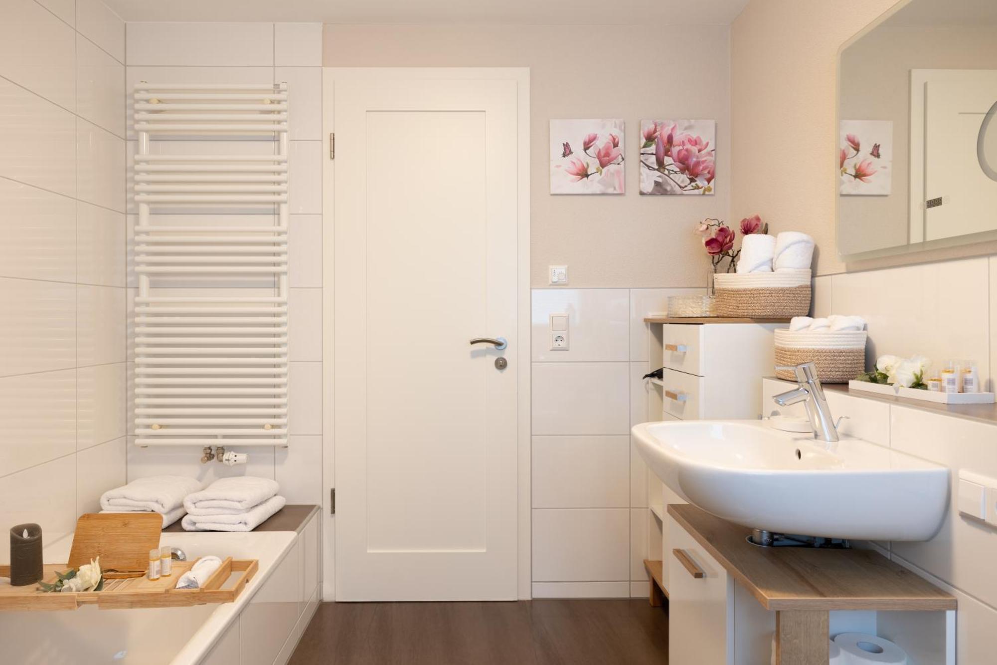 Appartementdeluxe Steiert - Near Europa Park - Rulantica - Spacious - Fully Equipped Kitchen - Private Garden - Free Parking - Pet Friendly Schwanau Ngoại thất bức ảnh